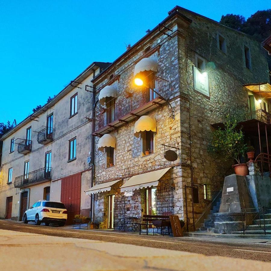 B&B La Fontana Borbone Лаурия Инфериоре Екстериор снимка