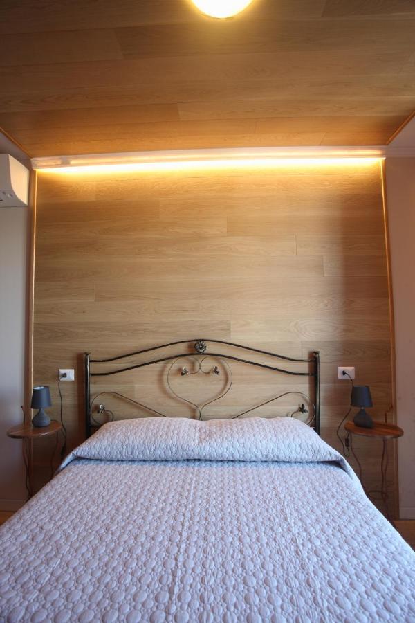 B&B La Fontana Borbone Лаурия Инфериоре Екстериор снимка